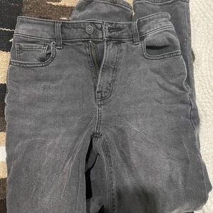 American Eagle mom jean